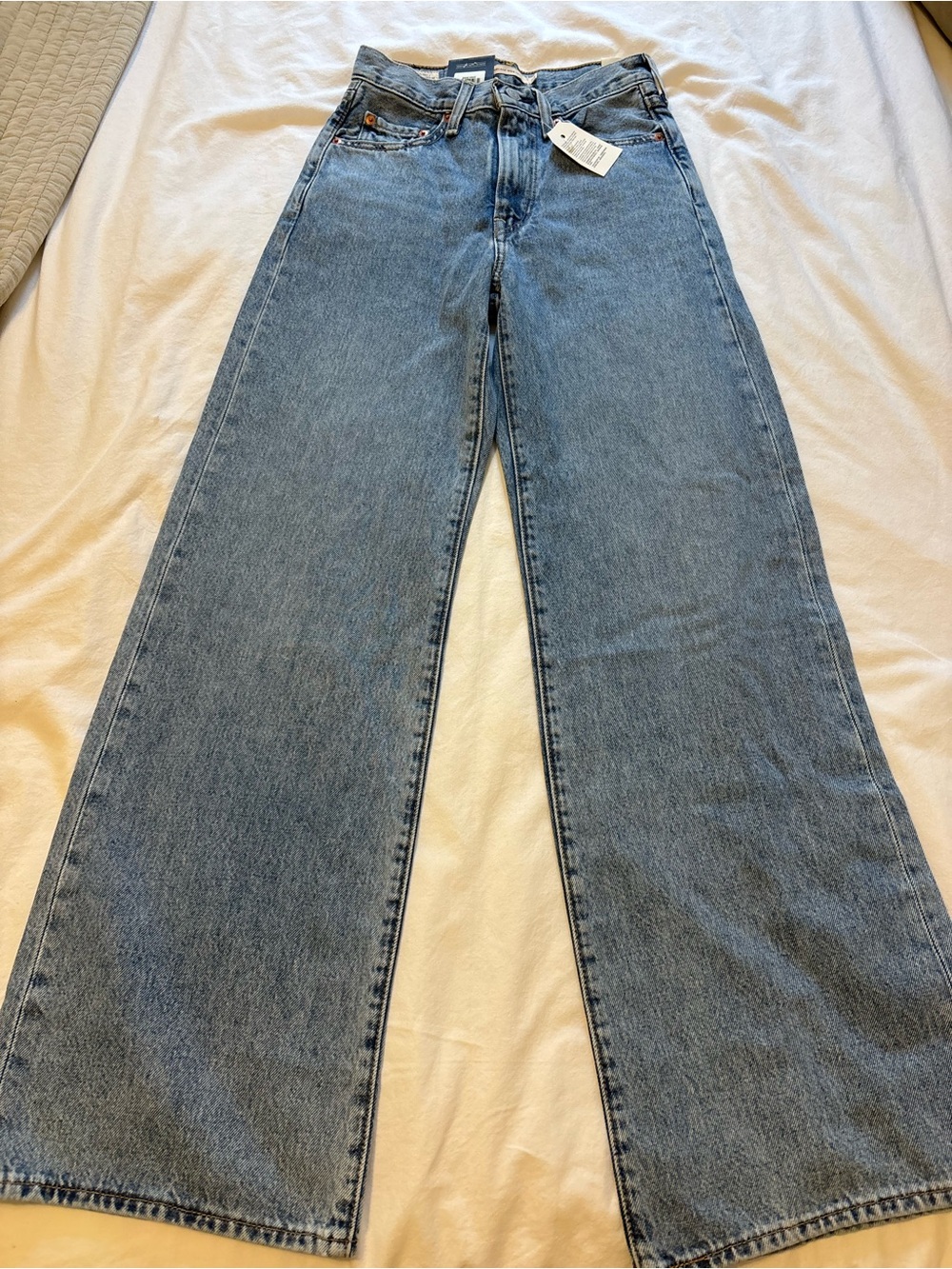 Levi’s Ribcage Wide Leg Jeans NWT